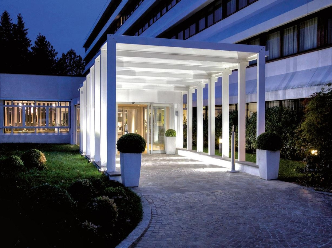 诺富特博洛尼亚圣拉扎罗酒店主图