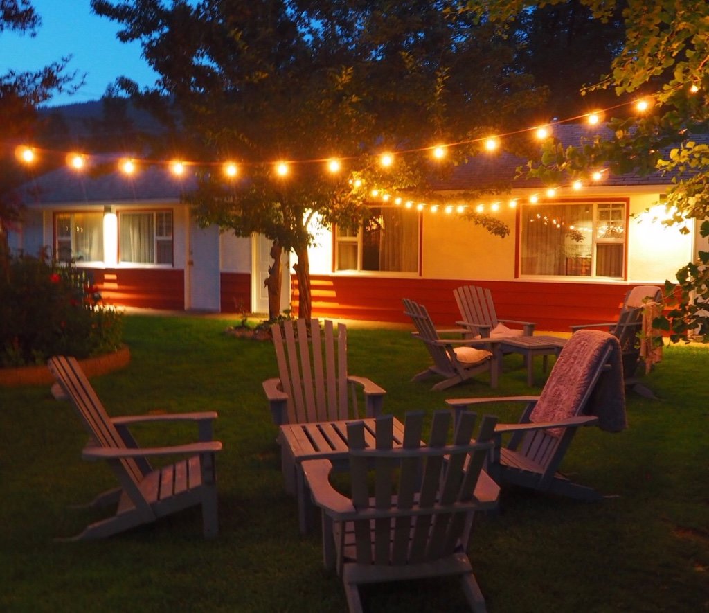 The Village Motel-官方