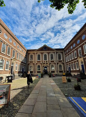 Bluecoat Display Centre-利物浦必去景点