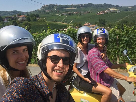 Tour in Vespa-Pollenzo必去景点