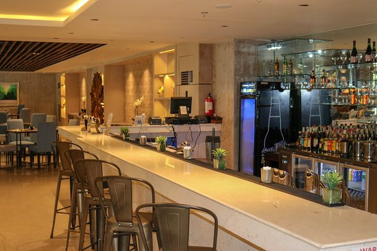 Acacia Hotel Bacolod主图