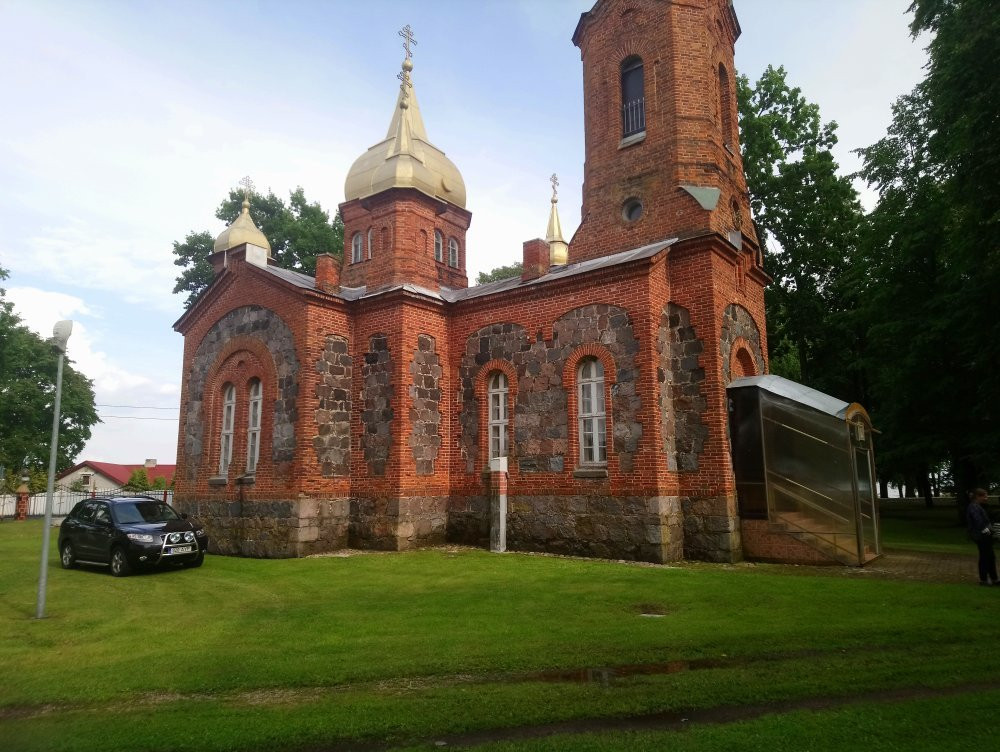Holy Trinity Church-Mustvee必去景点