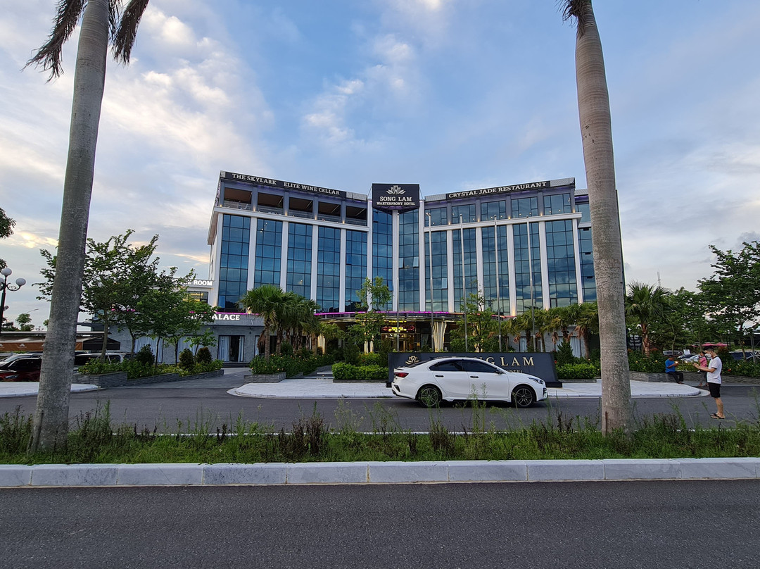 Songlam Waterfront Hotel主图