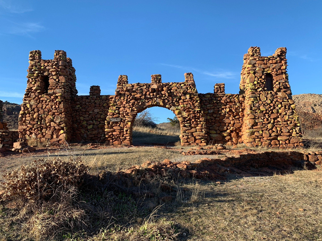 劳顿旅游景点-The Holy City
