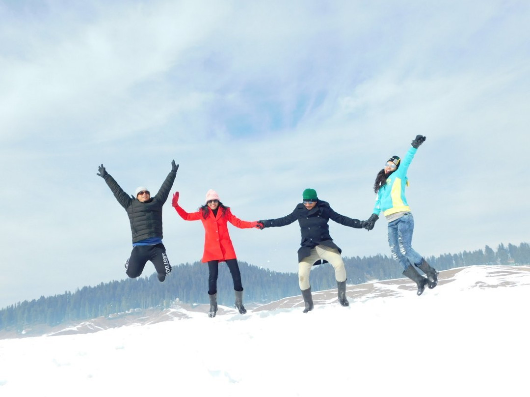 Adventures Kashmir-贡马必去景点