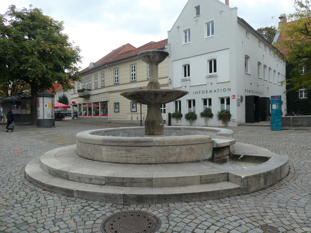 Festspielbrunnen景点图片