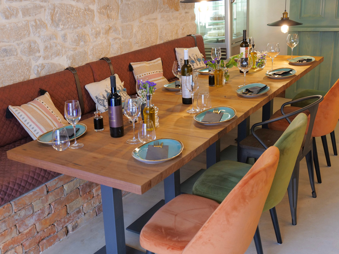 A'E Kitchen & Wine Bar