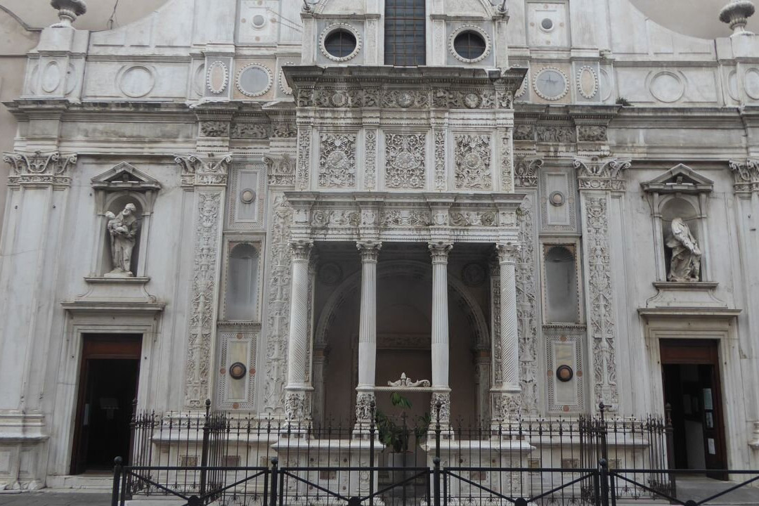 Santa Maria dei Miracoli景点图片