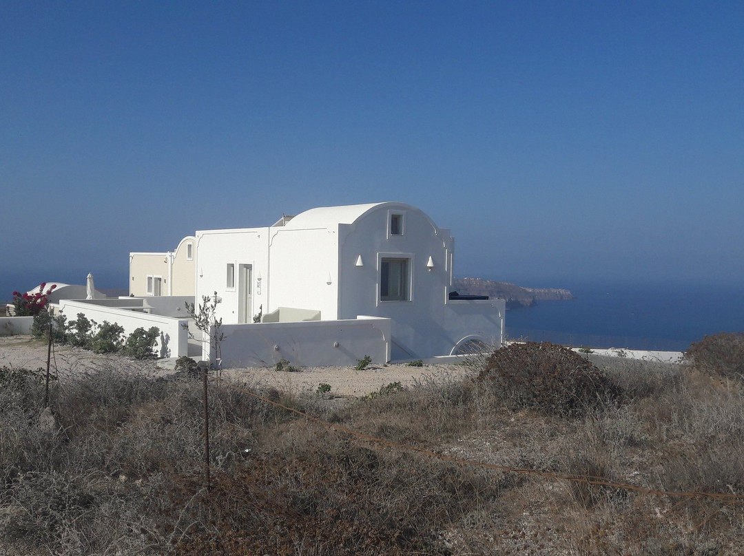 Athinios酒店住宿-Caldera Stories Private Suites