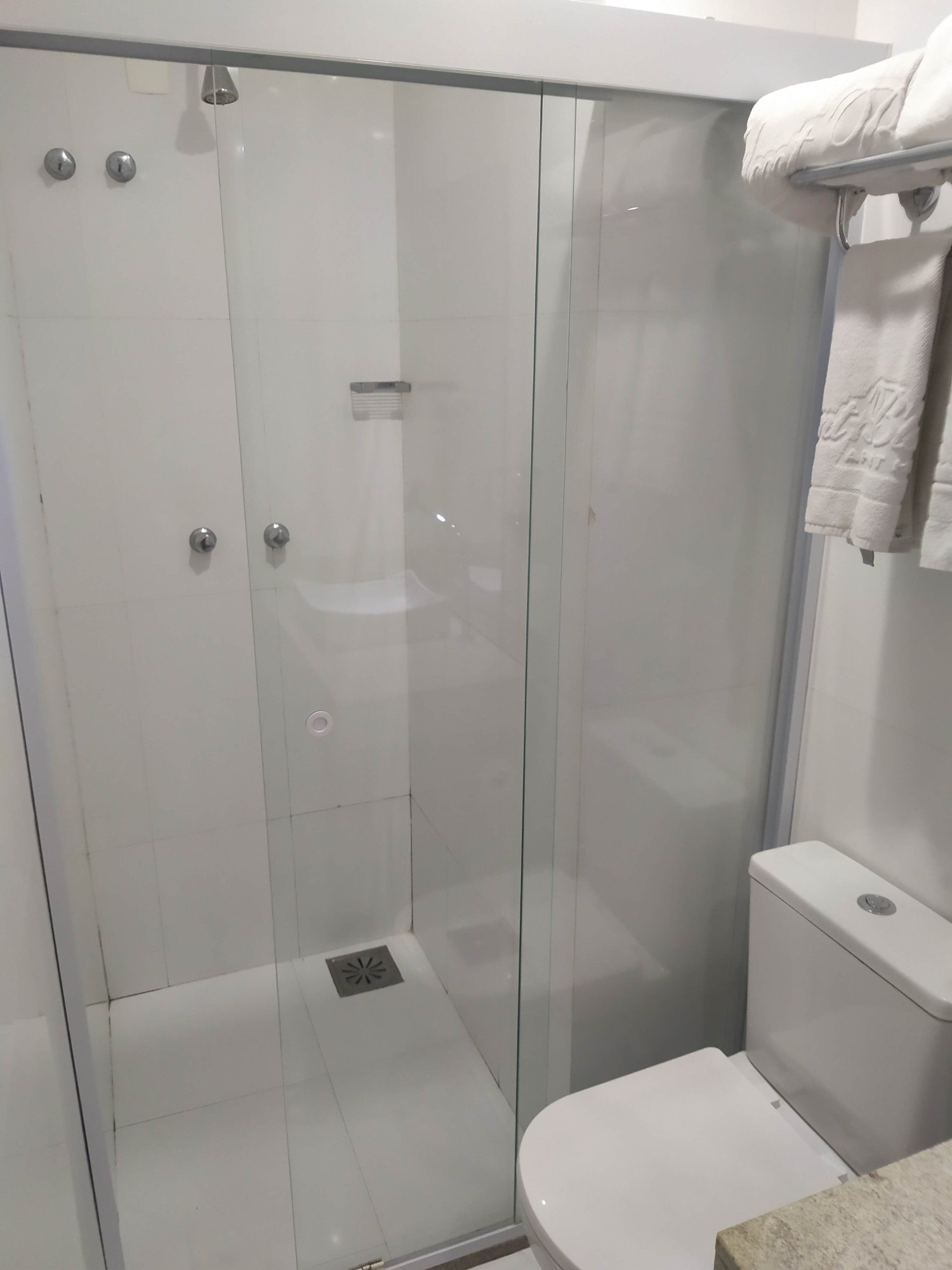 Mont Blanc Suites - Duque de Caxias-浴室