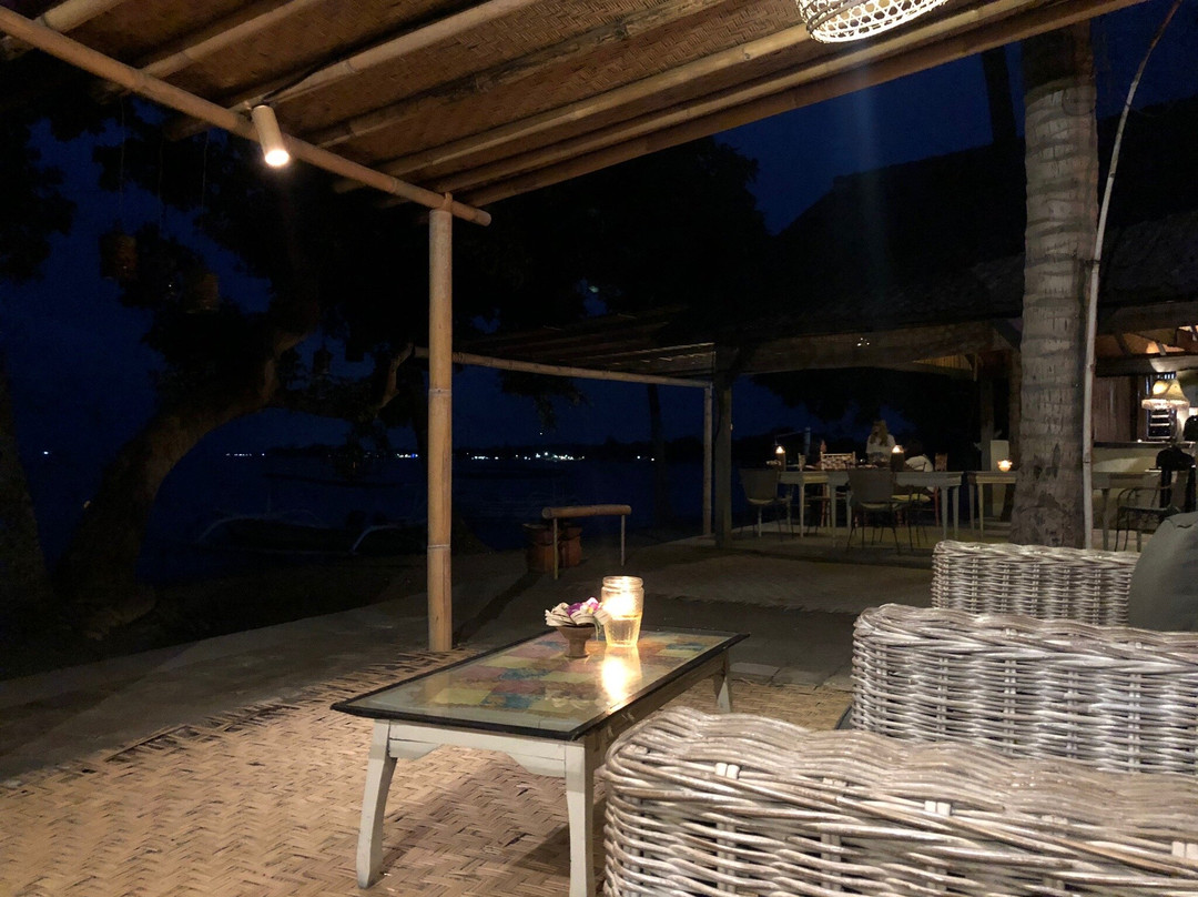 丽琳罗维纳海滩酒店主图