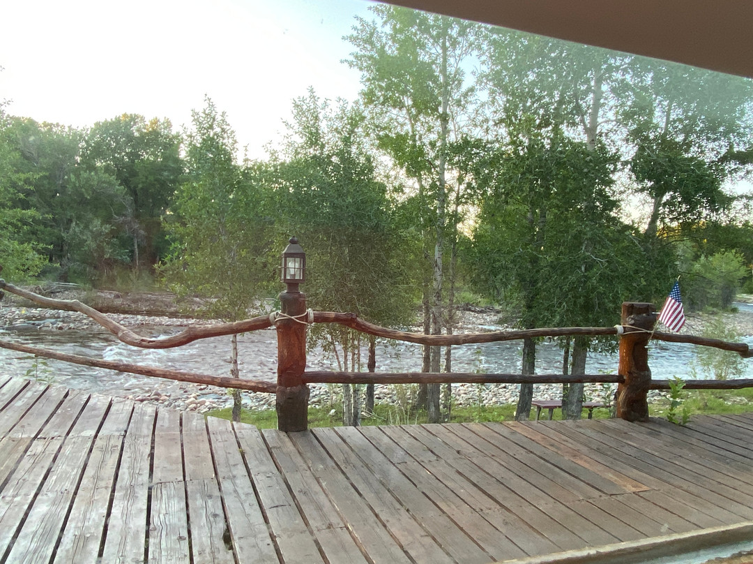 Spirit West River Lodge主图