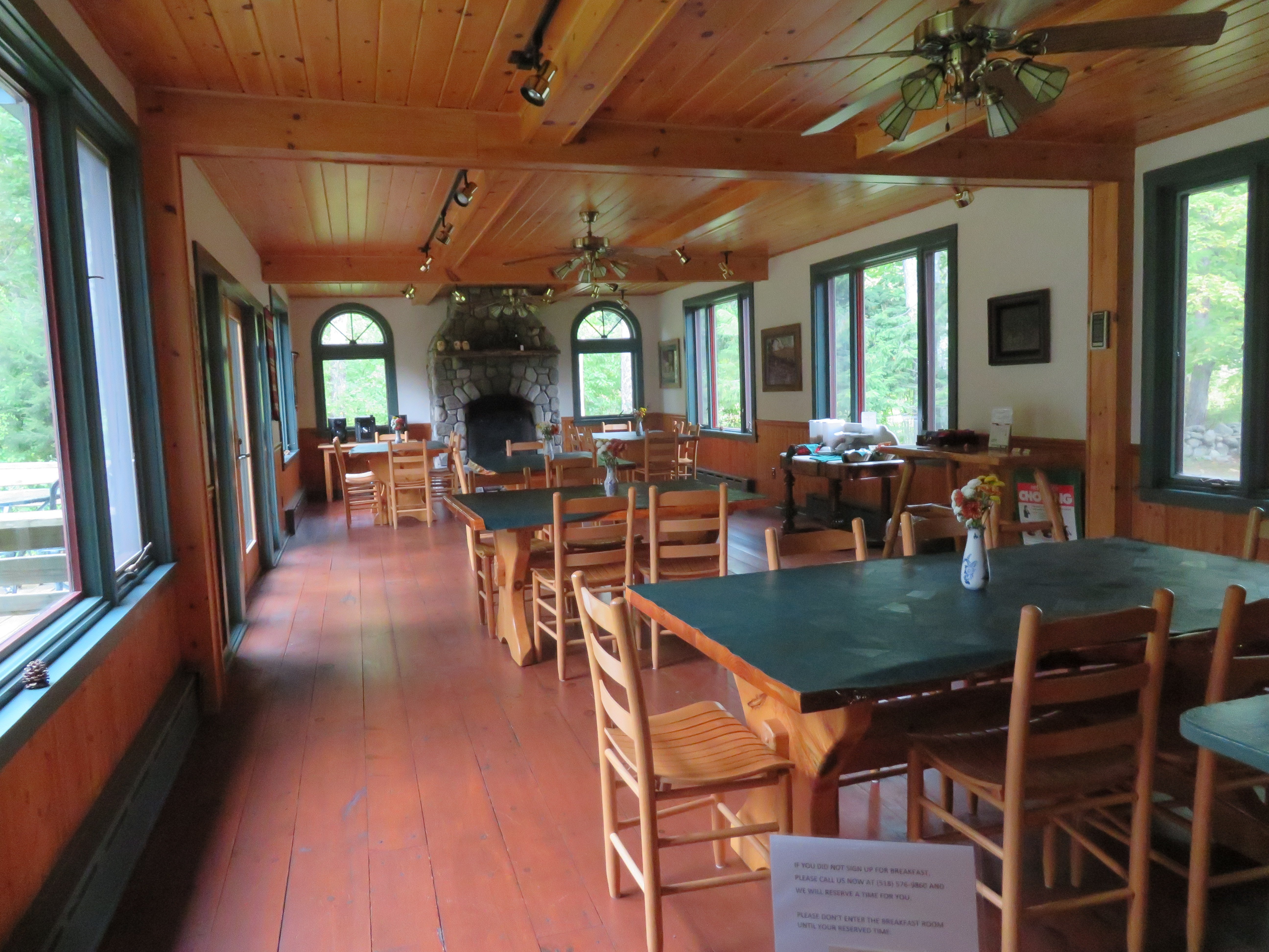 Trail's End Inn-餐饮