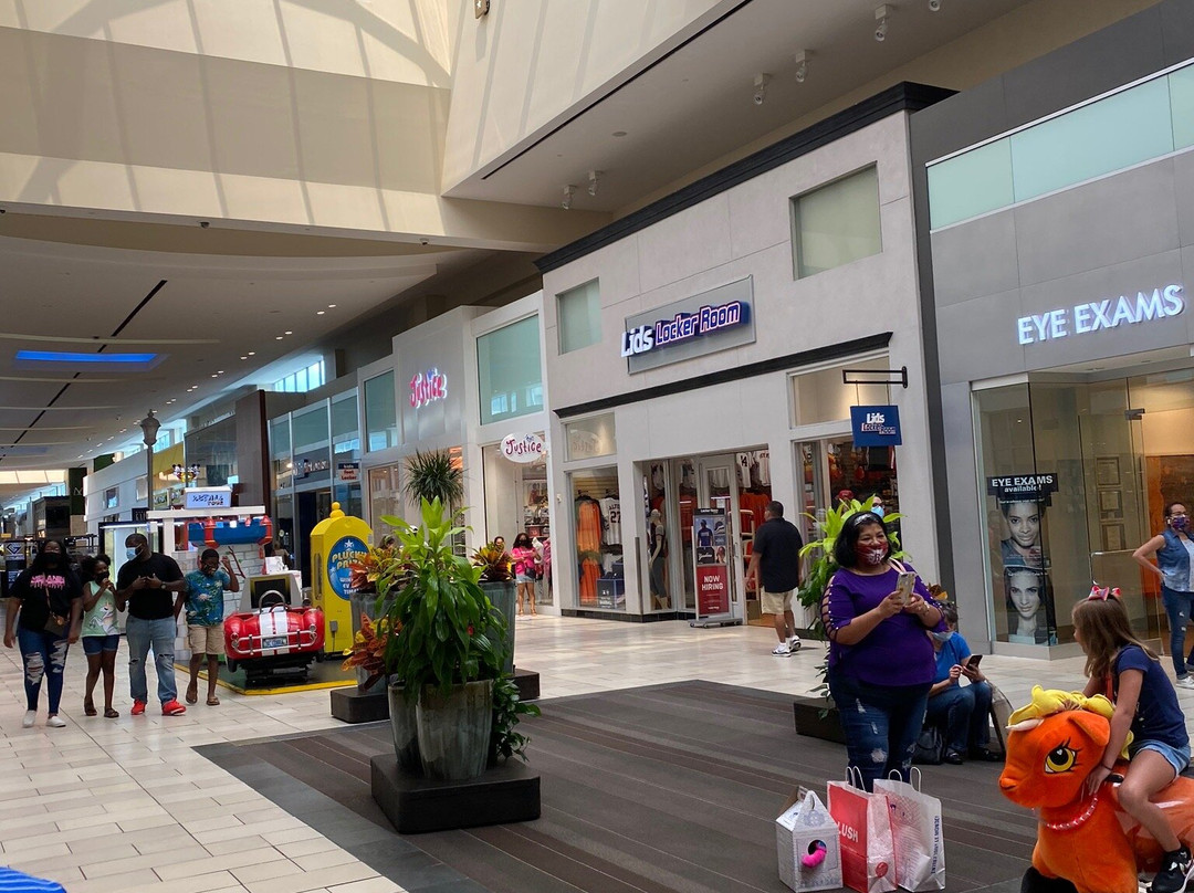 纪念城购物中心-休斯顿必去景点