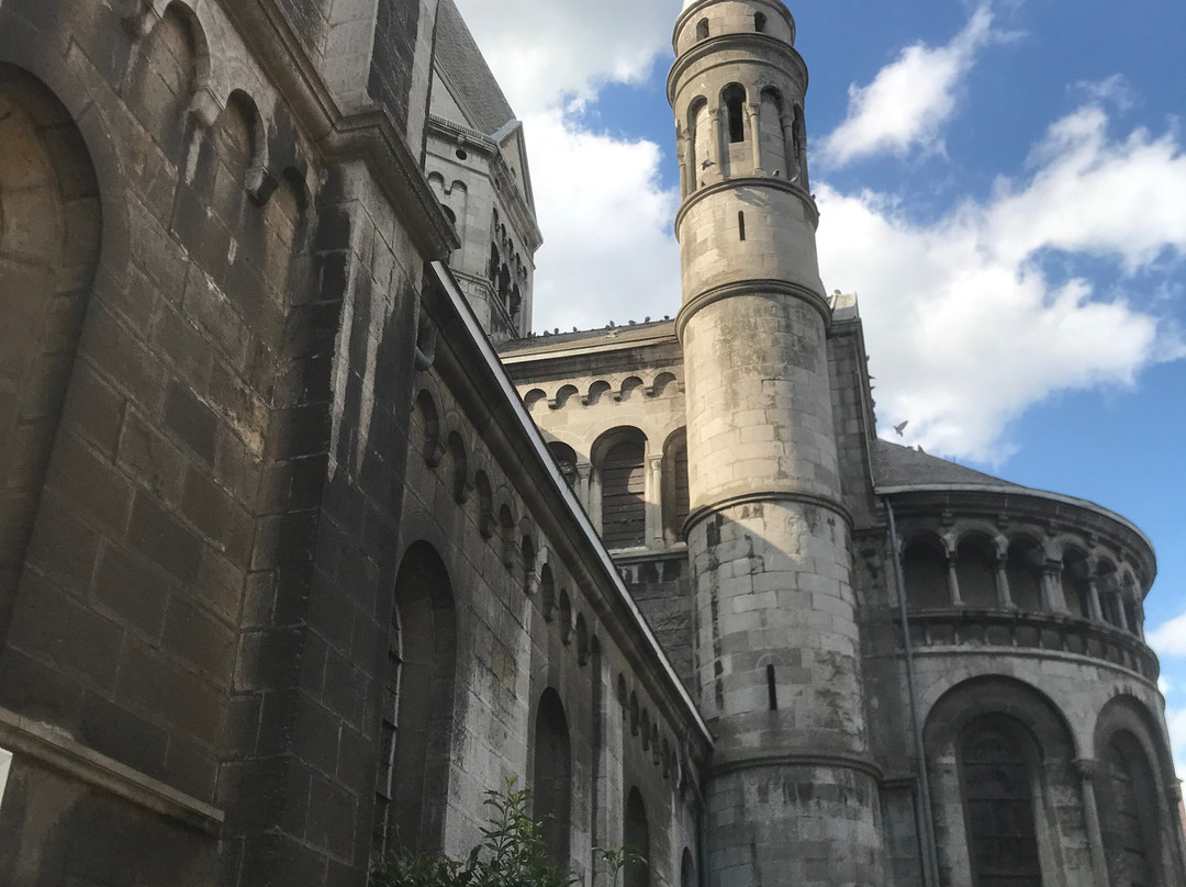 Eglise Notre Dame et Saint Remacle景点图片