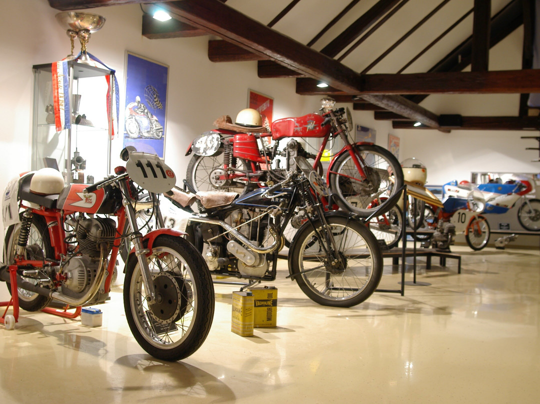 GROM MOTORCYCLE MUSEUM AND BED&BREAKFAST-Vransko必去景点