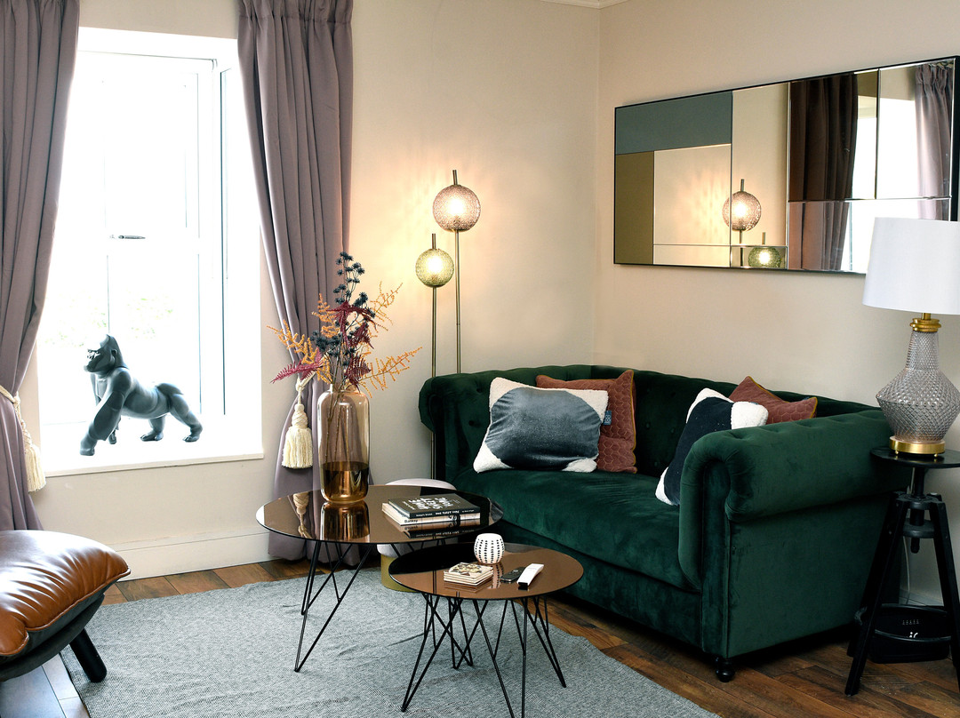 The Pink Door Westport主图