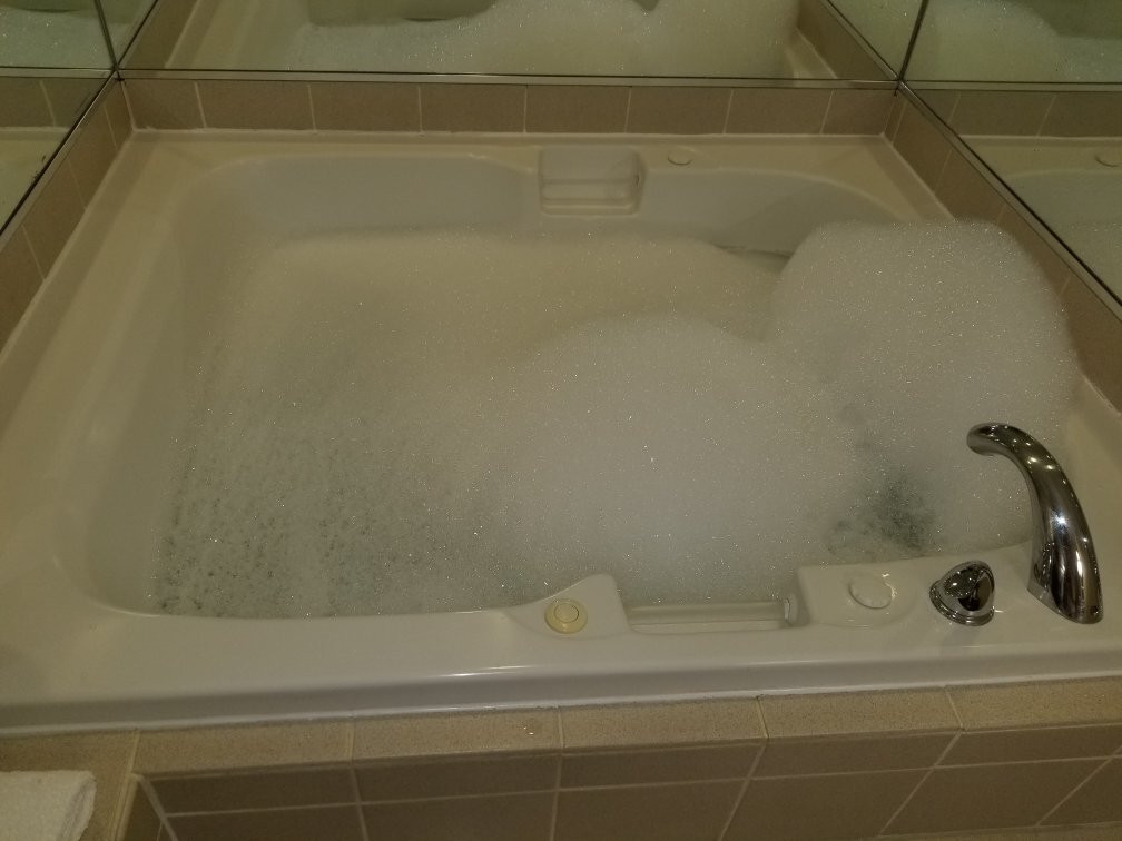 Quality Inn & Suites Biltmore East主图