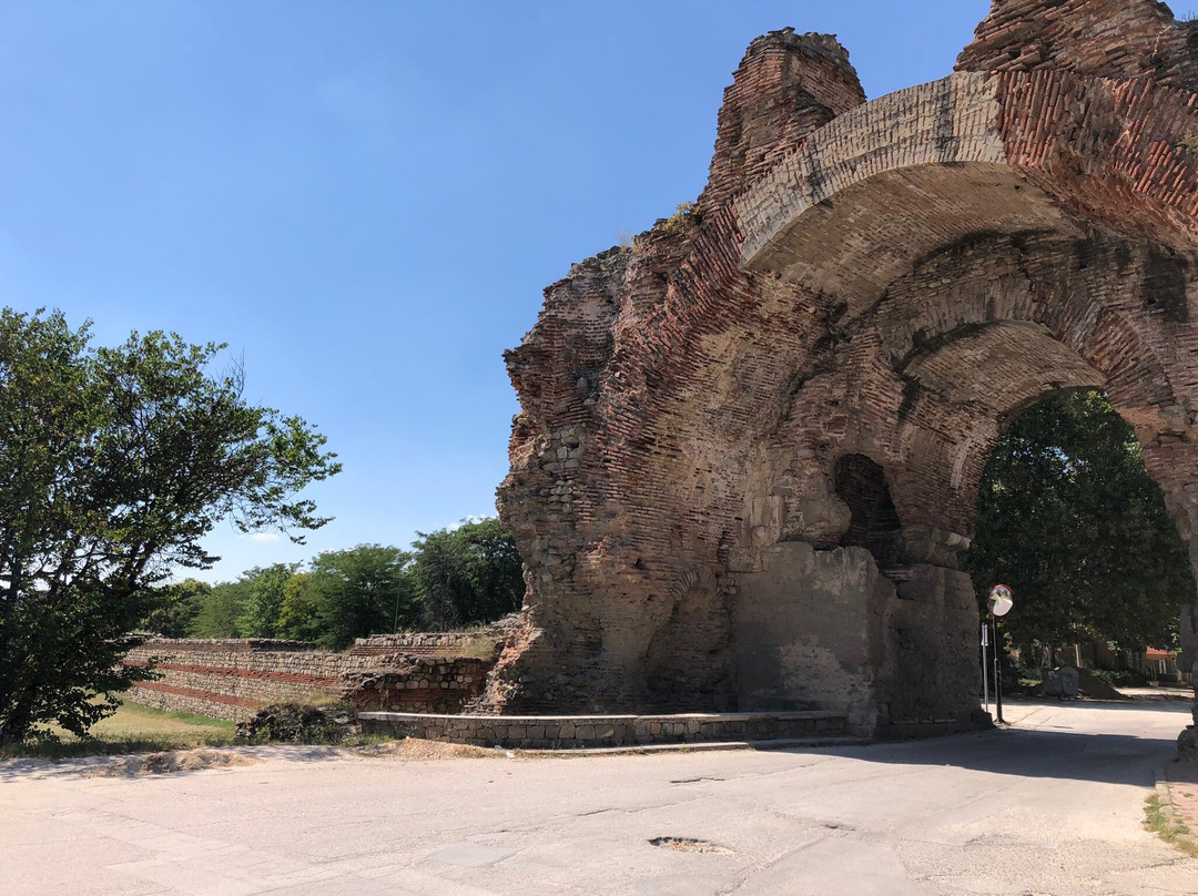 Roman Ruins and Tomb-Hissarya必去景点