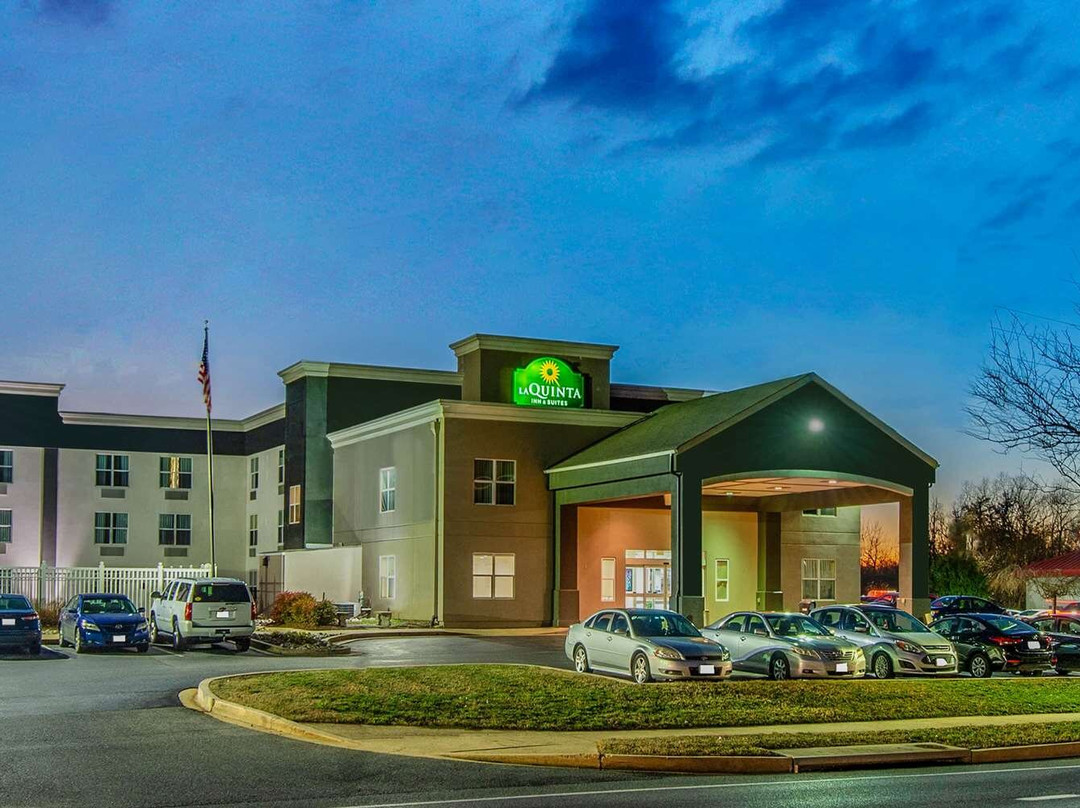 La Quinta Inn & Suites by Wyndham Lexington Park - Patuxent主图