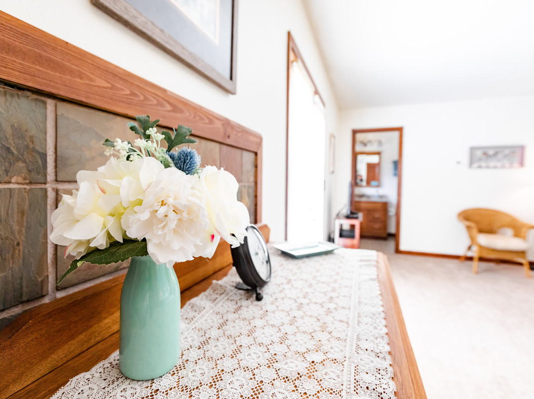 燕鸥湖旅馆主图