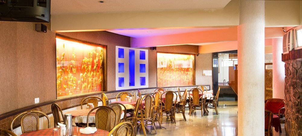 尼拉阿里 行政酒店主图