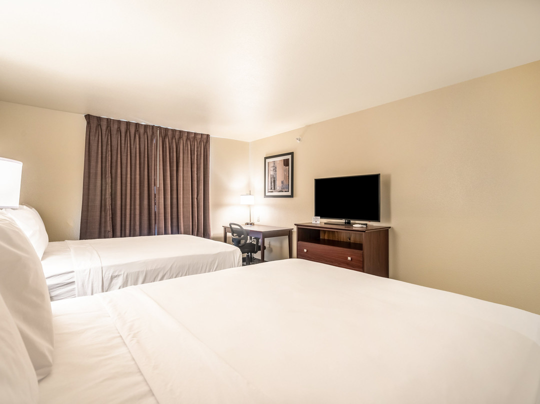 Cobblestone Hotel & Suites - Urbana主图