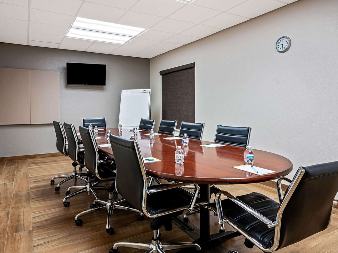 La Quinta Inn & Suites by Wyndham Conroe主图