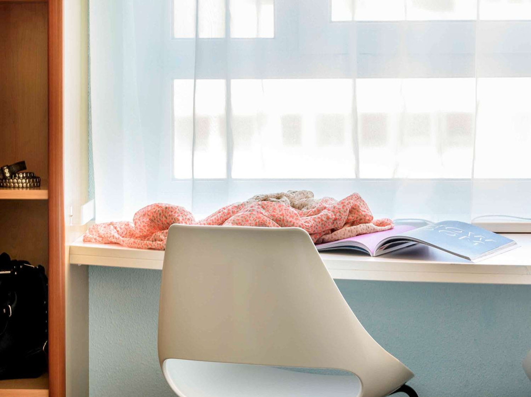 宜必思布雷根茨酒店主图