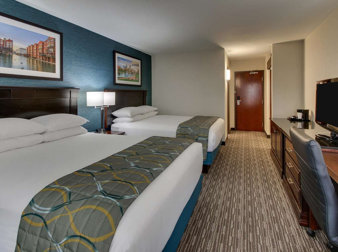 Best Western Plus Indianapolis North At Pyramids主图