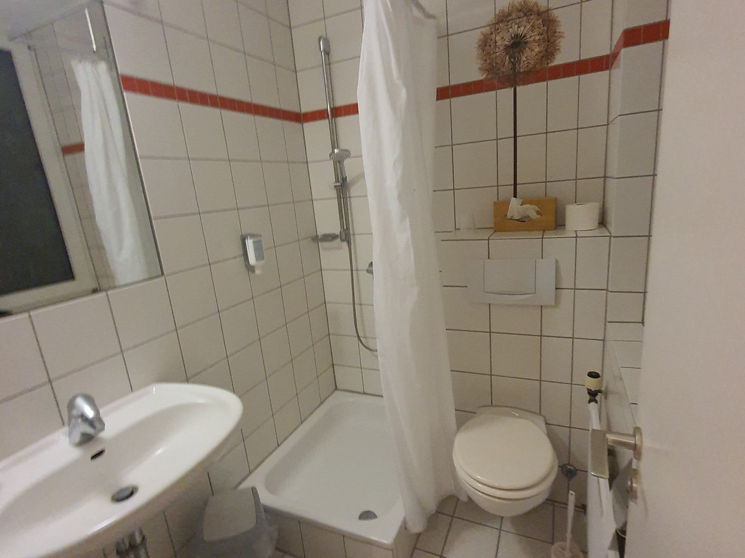 鲁德温格思广场酒店主图