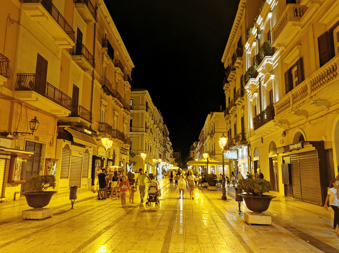 Via d'Aquino-塔兰托必去景点