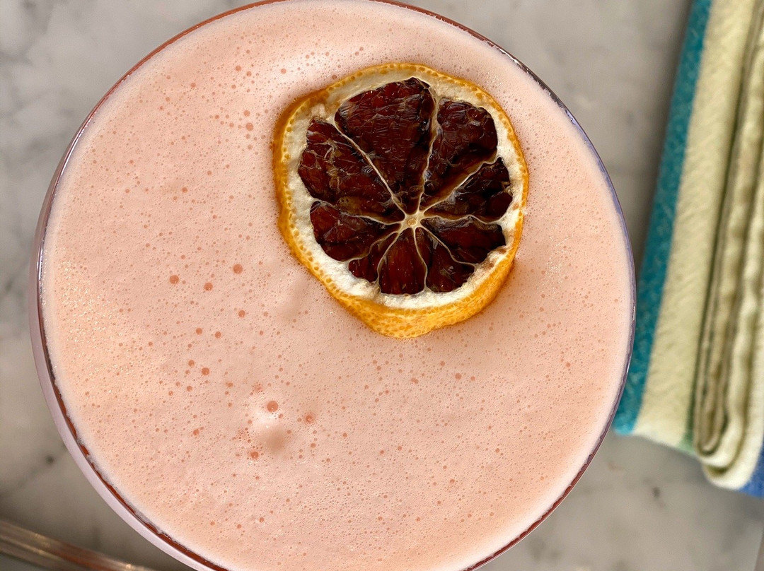 巴伦乔伊酒店主图