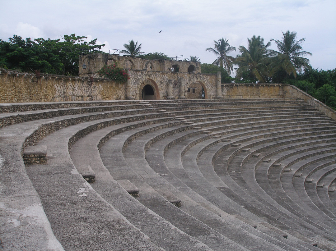 Altos de Chavon Amphitheater景点图片