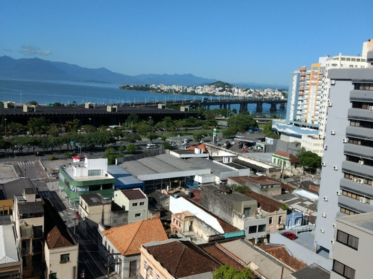 法亚尔酒店主图