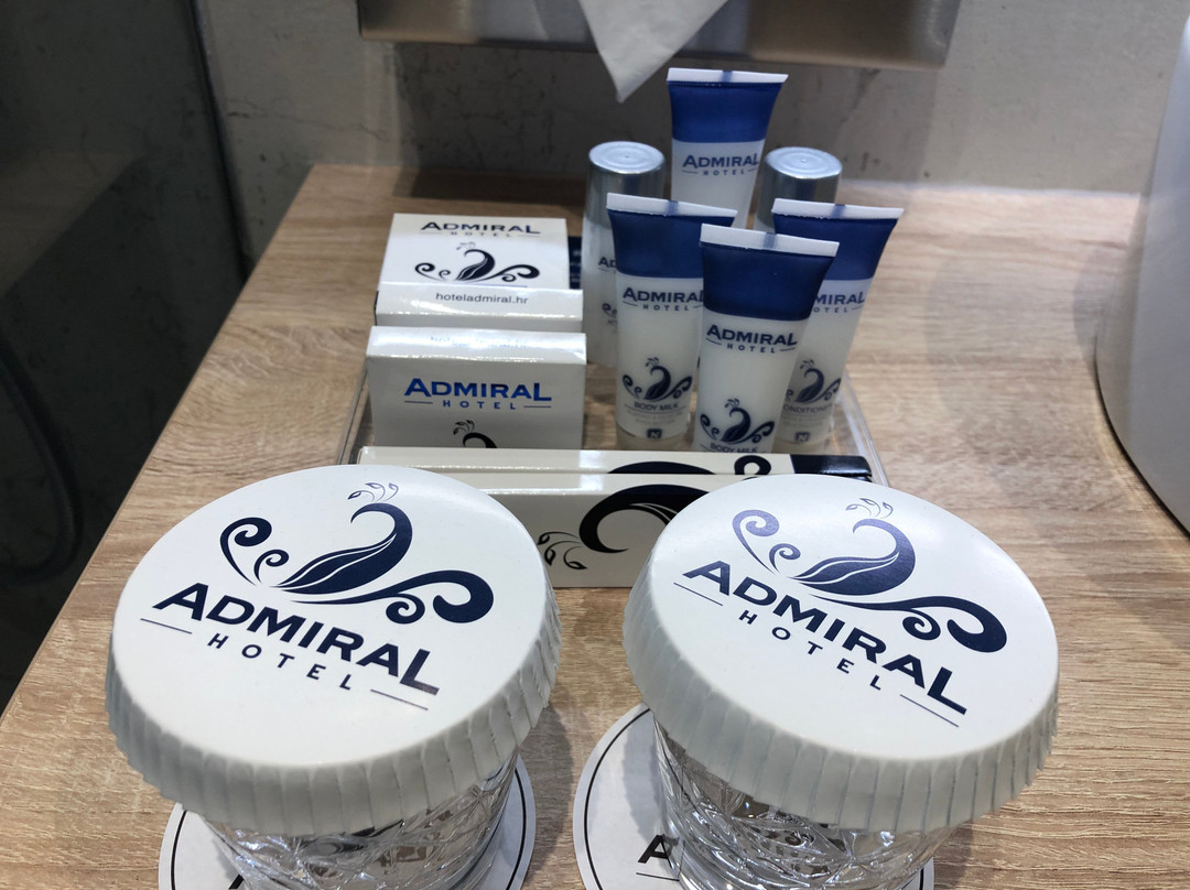 Admiral Hotel主图
