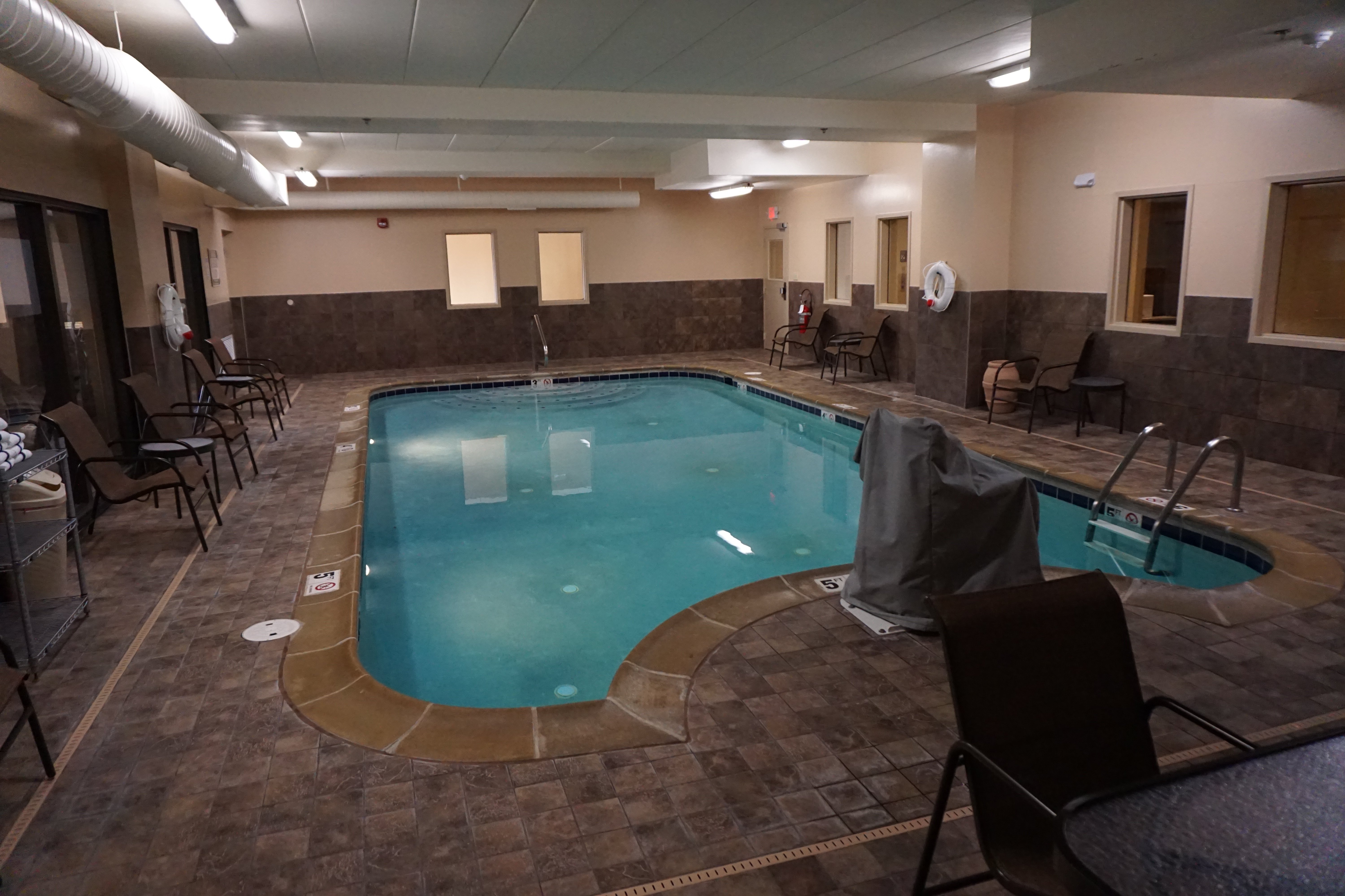 Hampton Inn Troy-泳池