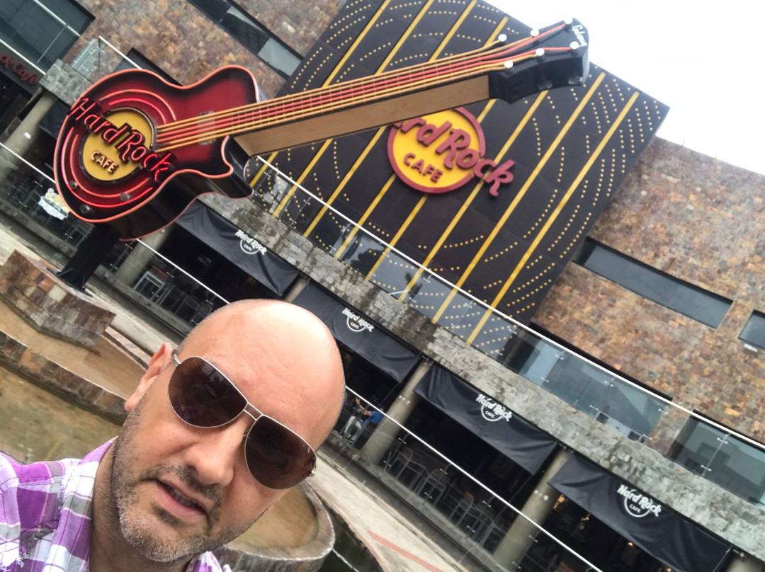 Ventura Mall-圣克鲁斯省必去景点