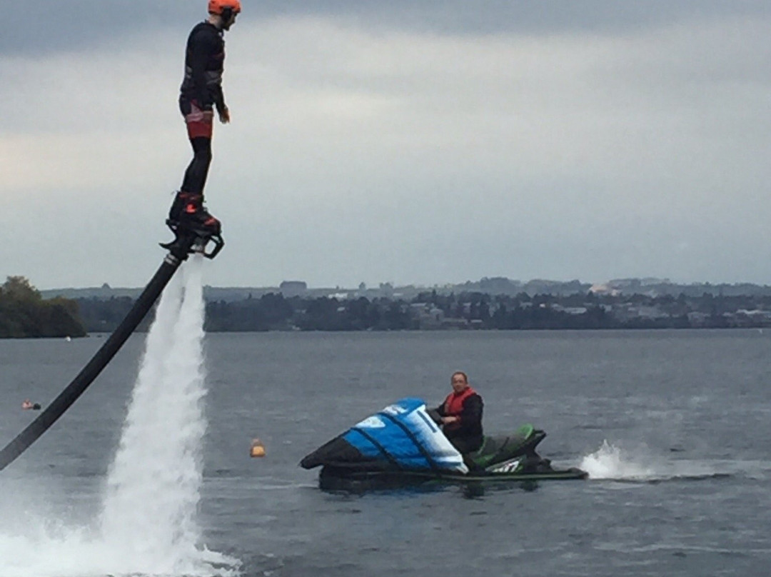 Play-N-Up Flyboard Taupo景点图片