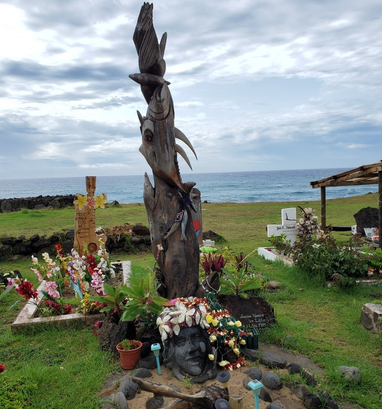 Cementerio de Isla de Pascua-安加罗阿必去景点
