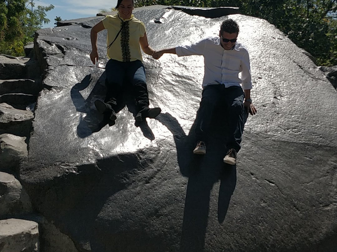 Parque La Piedra Lisa-Colima必去景点