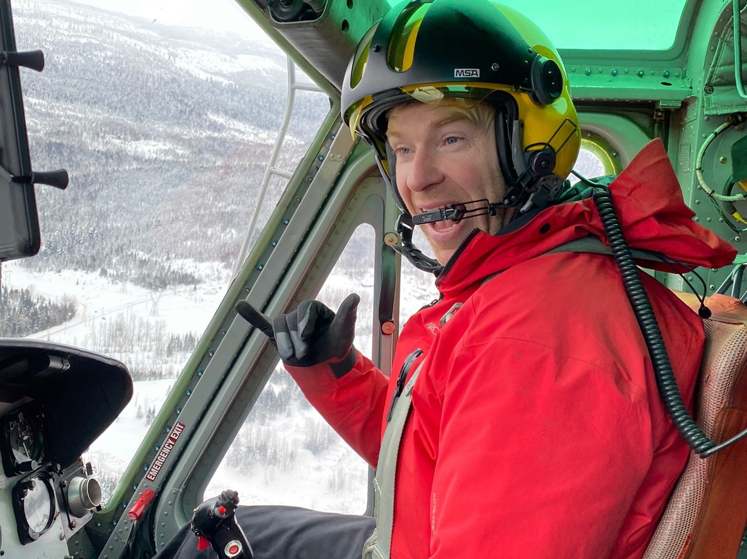 Selkirk Tangiers Heli Skiing-雷夫尔斯托克必去景点