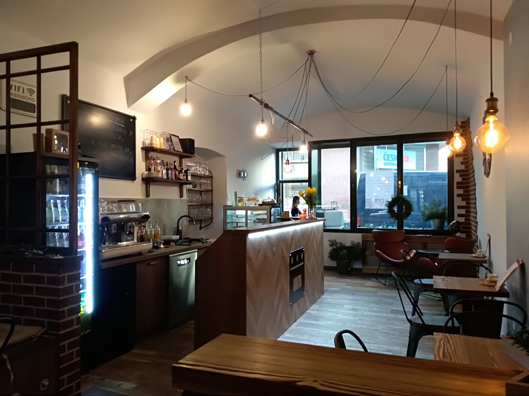 Cafe V Troube