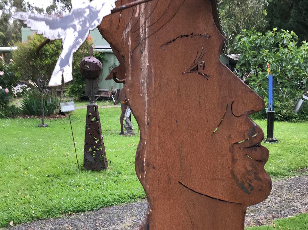 Laurie Collins Sculpture Garden-Jindivick必去景点