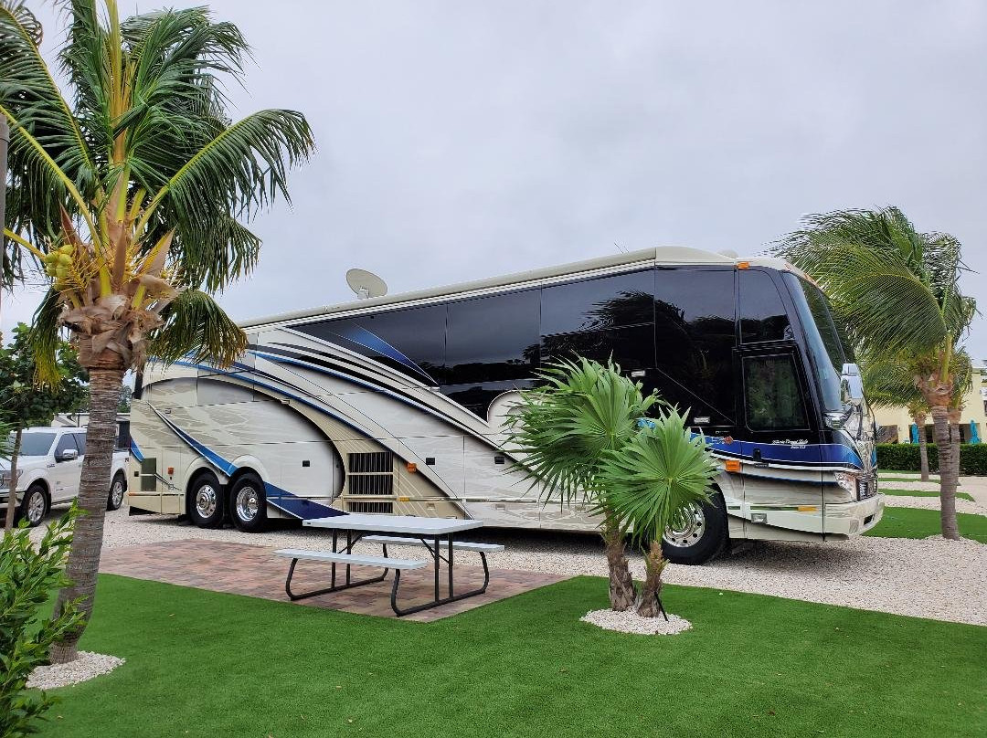 Keys Palms RV Resort