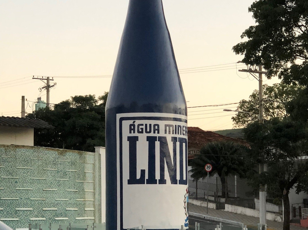 Monumento Garrafa-Lindoia必去景点