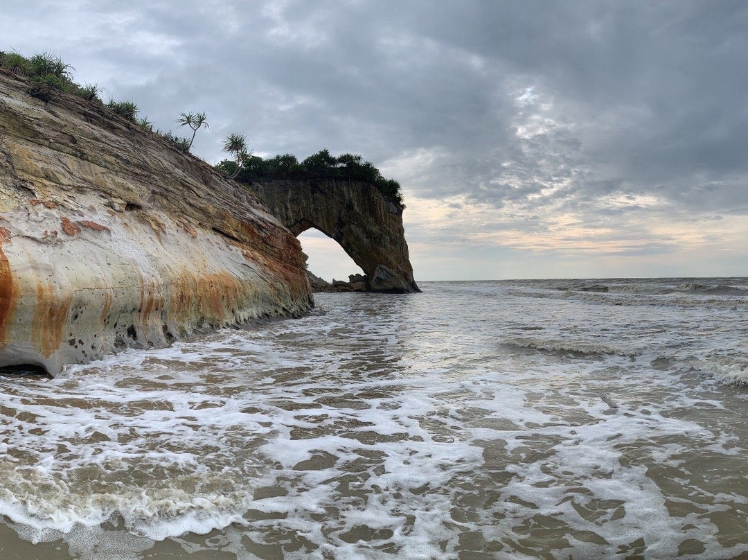 Tusan Cliff Beach景点图片