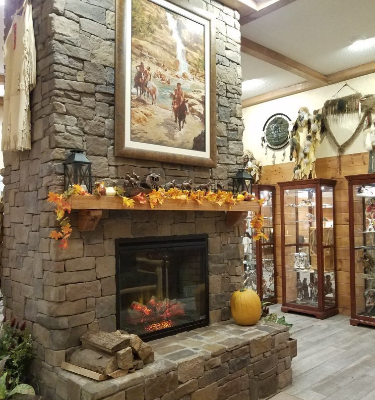 Best Western Plus Crossroads Inn & Suites主图