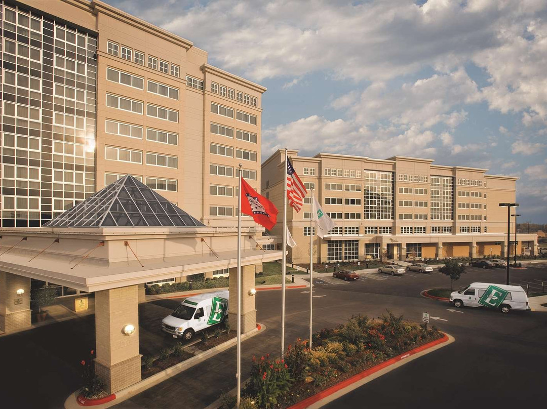 Embassy Suites Northwest Arkansas - Hotel, Spa & Convention Center主图