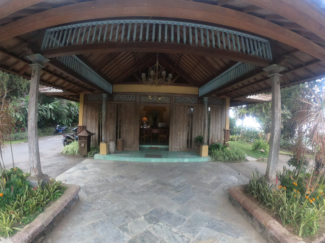 Strawberry Hill Hotel主图